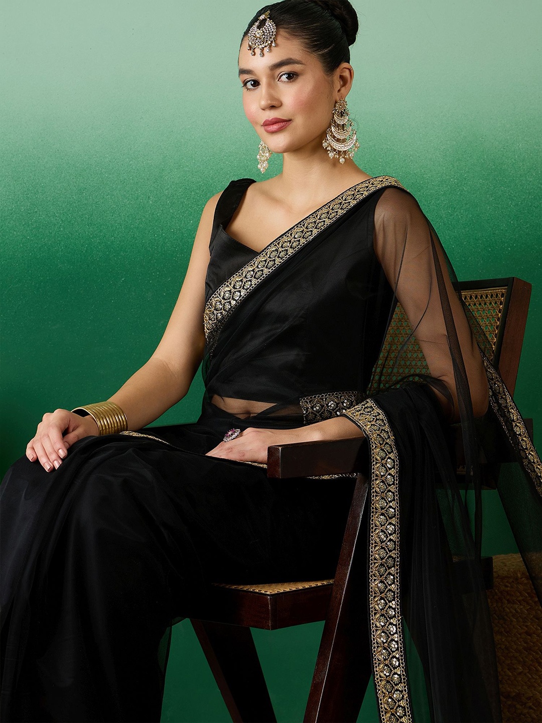 

Sangria Sequined Sarees, Black