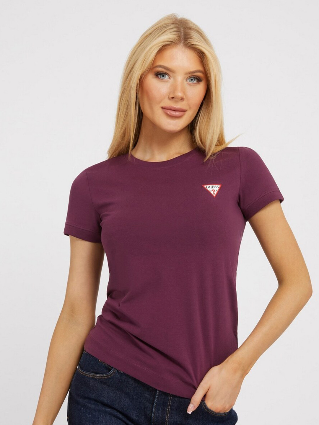 

GUESS Women Cut Outs T-shirt, Burgundy