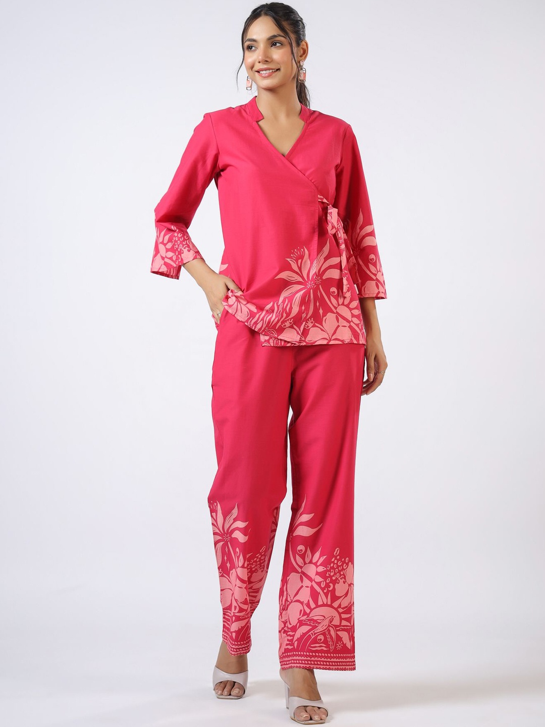 

JISORA Dark Pink Floral Printed Pure Cotton Slit Sleeve Angrakha Top & Trouser