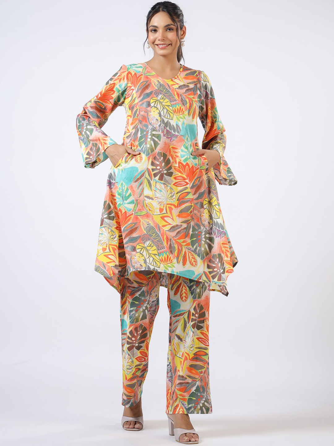 

JISORA Yellow Abstract Printed Flared Sleeves Pure Cotton Round Neck Top & Trouser