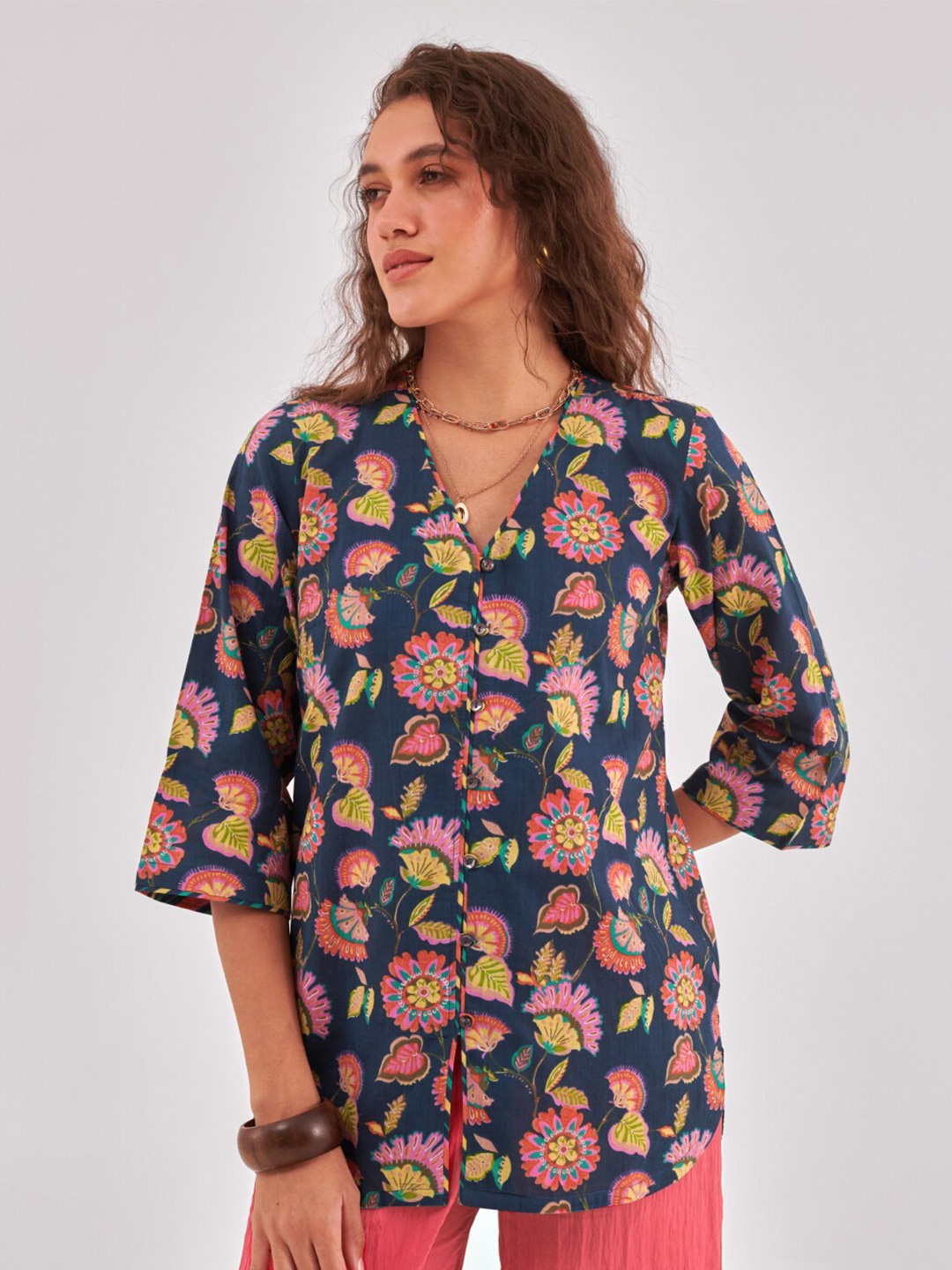 

QOMN Floral Printed V-Neck Long Sleeves Cotton Top, Teal