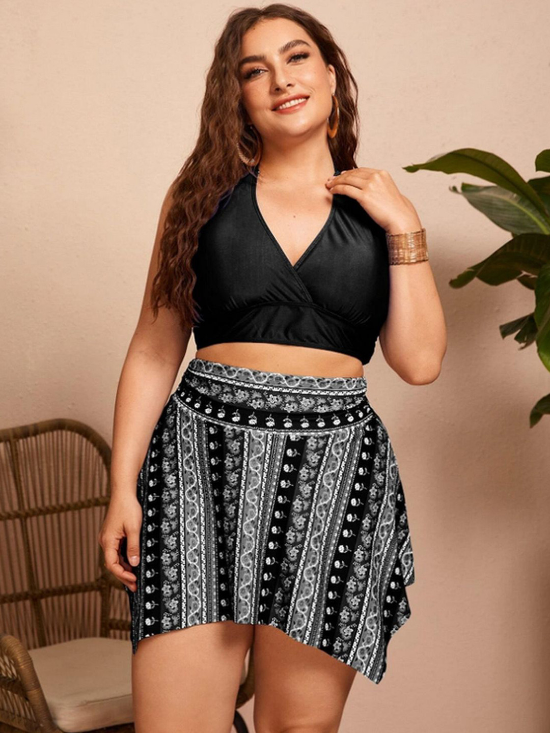 

Plus Curvves Floral Printed Three-Piece Swim Set, Black