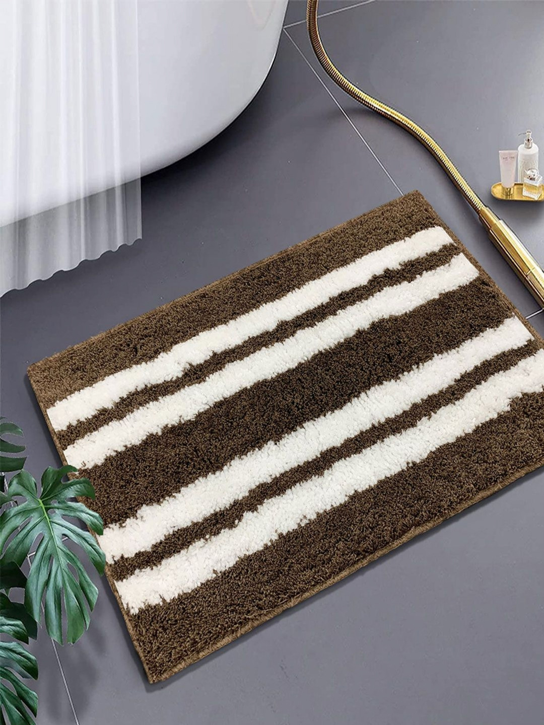 

LUXEHOME INTERNATIONAL Brown Striped Anti-Slip Bath Rugs