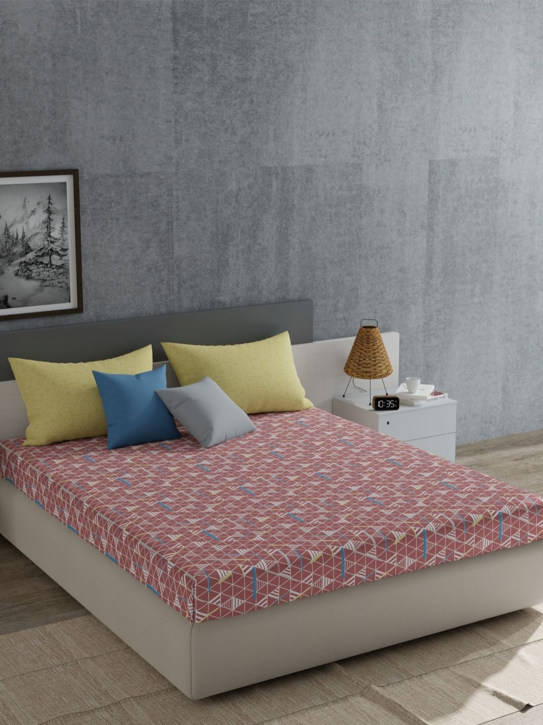 

MYTRIDENT Red & White Geometric Cotton 120 TC Queen Bedsheet with 2 Pillow Covers