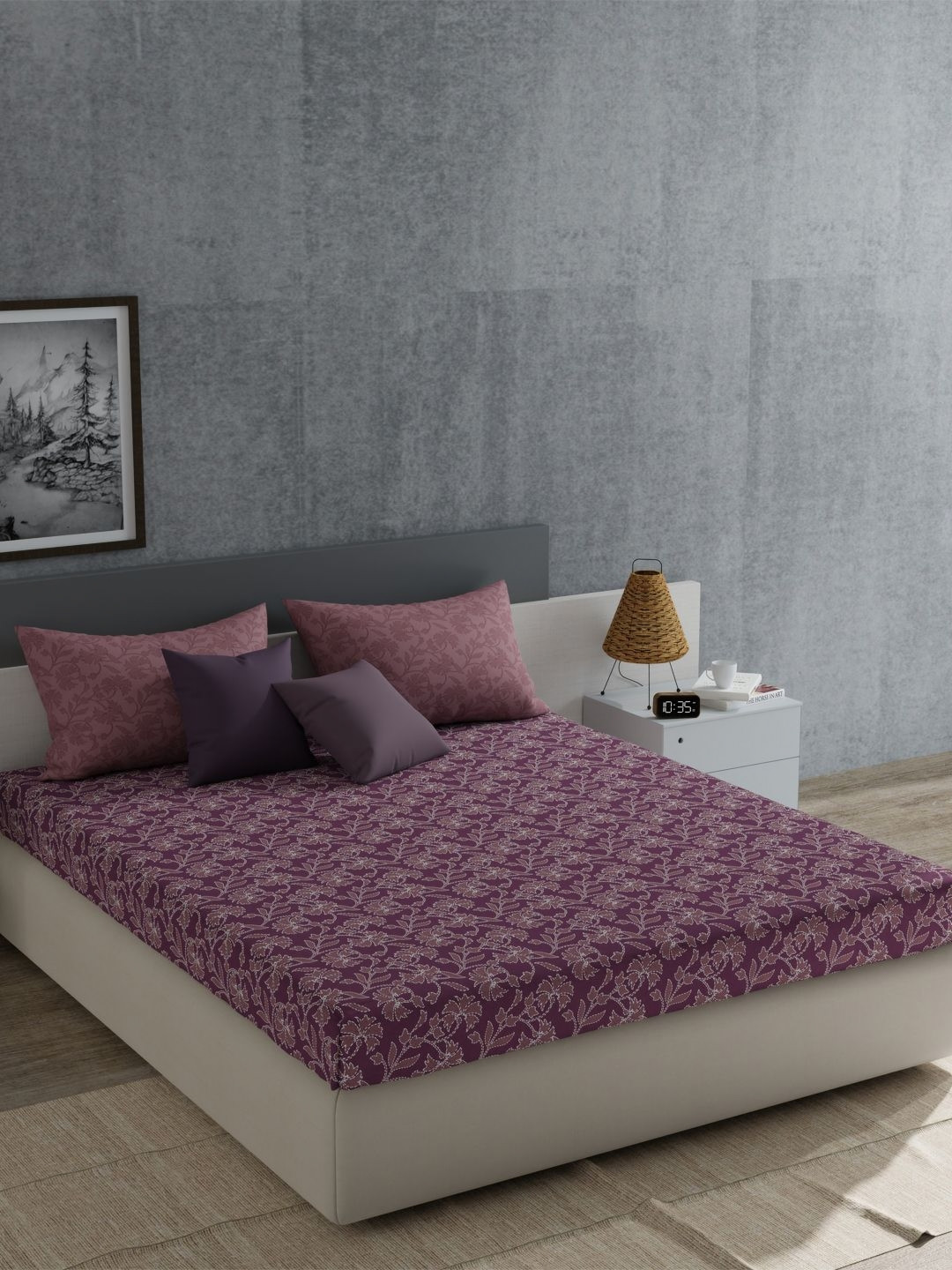 

MYTRIDENT Sia Mauve Everyday Flat 120TC King Cotton 1 Bedsheet with 4 Pillow Covers, Purple