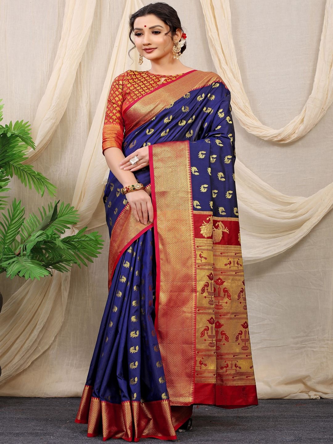 

SGF11 Ethnic Motifs Zari Kanjeevaram Saree, Navy blue