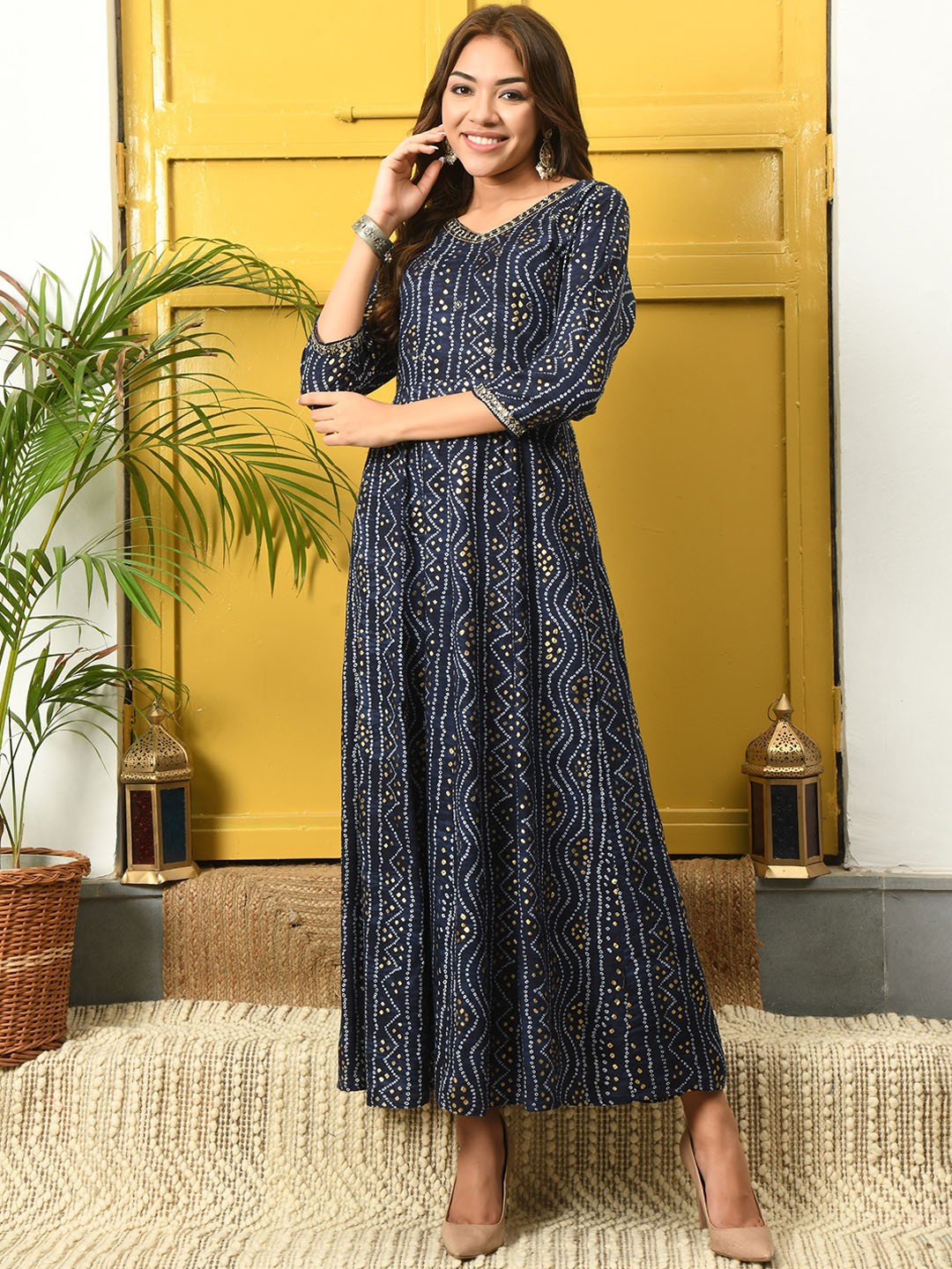 

Chandbaali Bandhani Printed Anarkali Kurta, Blue