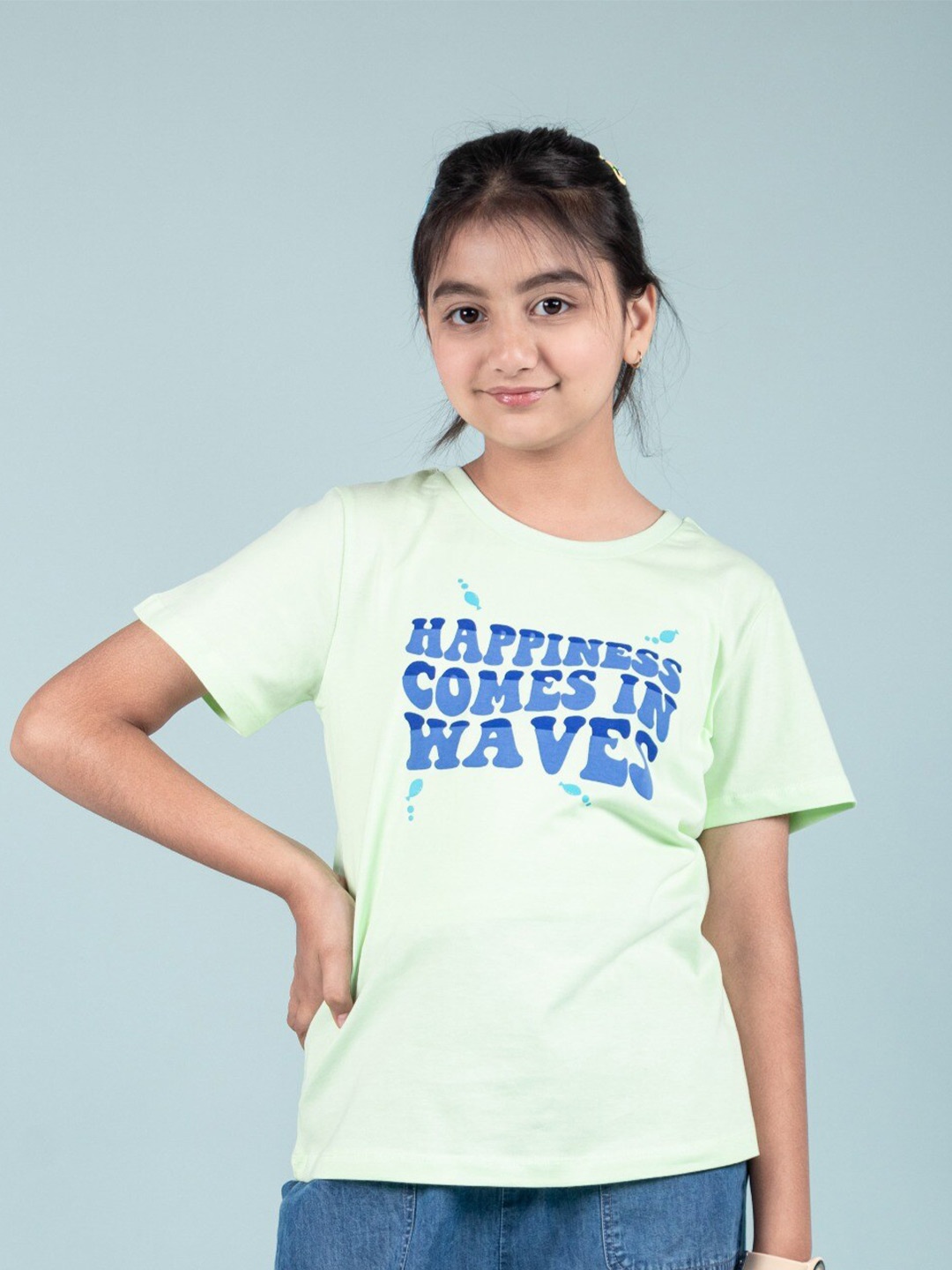 

TWEENY MINI Girls Typography Printed Raw Edge T-shirt, Green