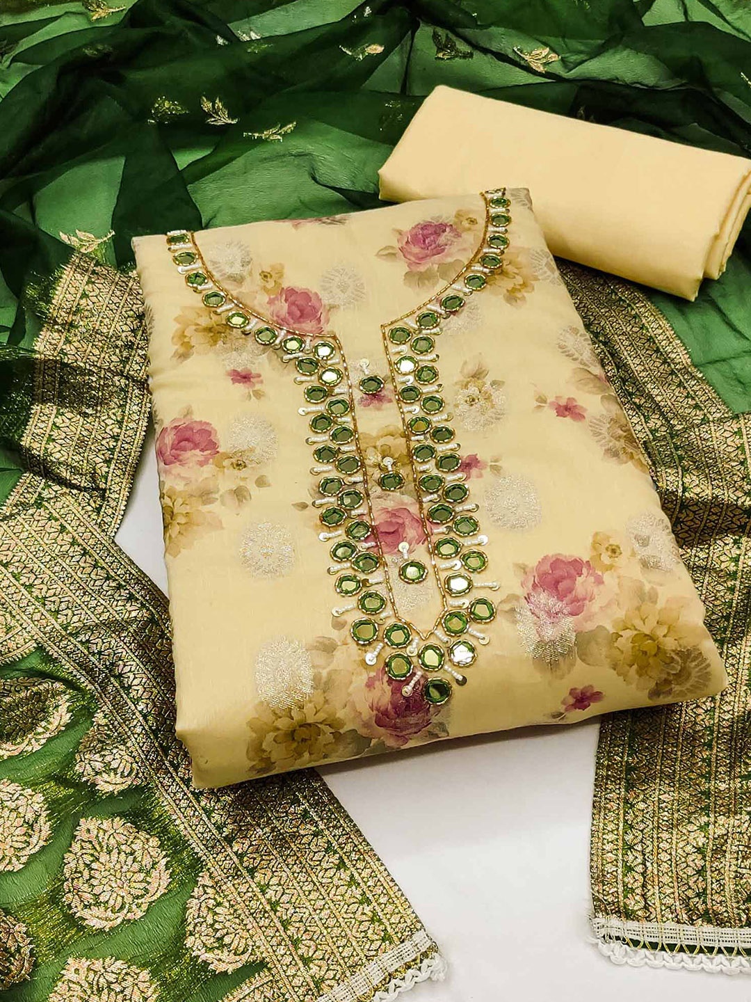 

Peachmode Floral Printed Unstitched Dress Material, Yellow