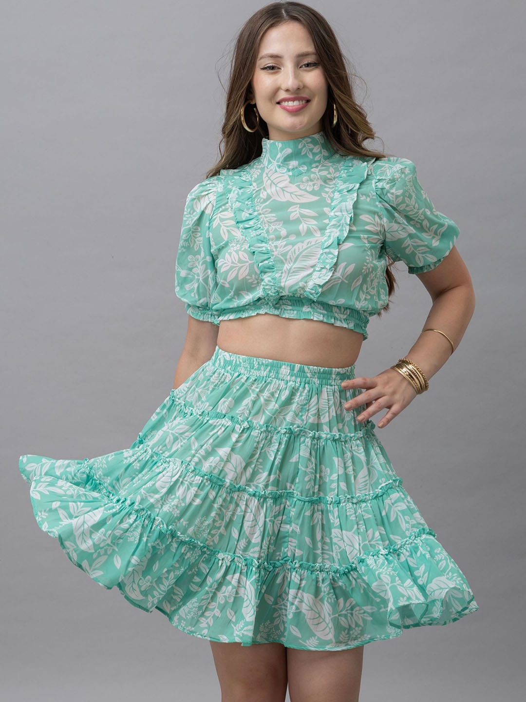 

HAUTEQUE Tropical Printed High Neck Short Puff Slevves Top With Skirt, Green
