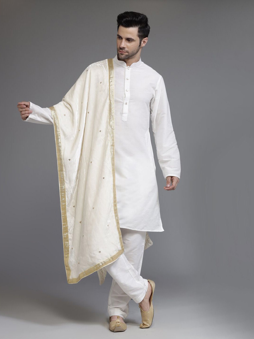 

Utsav Fashion Men Velvet Dupatta, Cream