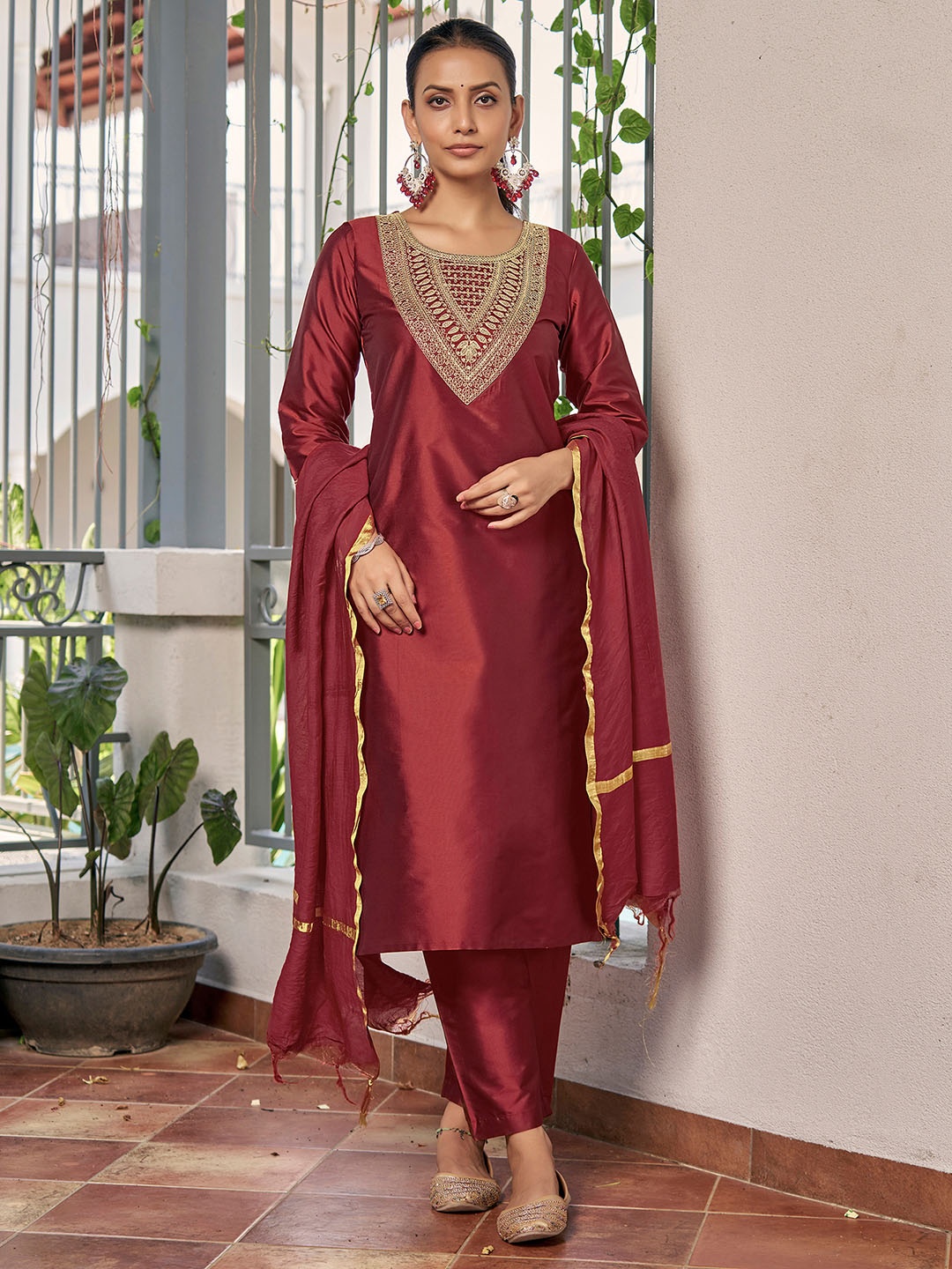 

KALINI Ethnic Motifs Yoke Design Straight Sequinned Kurta with Trousers & Dupatta, Maroon