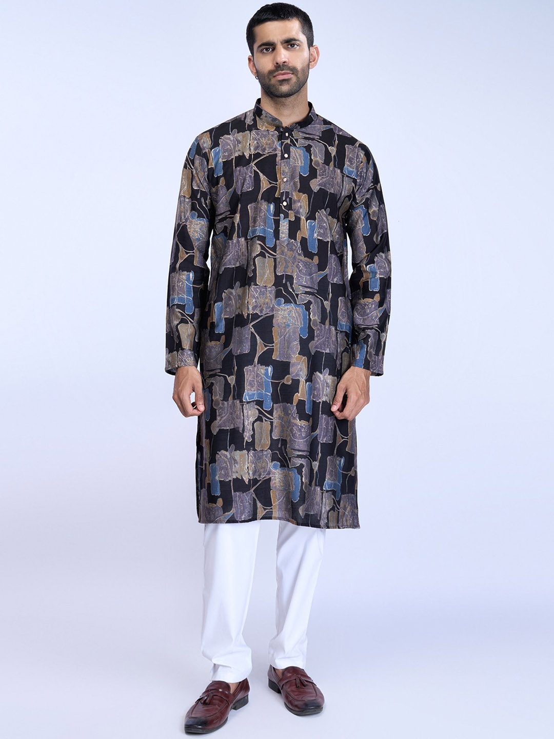 

BELLAZO Abstract Printed Mandarin Collar Straight Kurta, Black