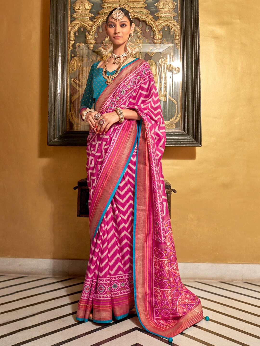 

Anouk Zari Silk Blend Patola Saree, Pink