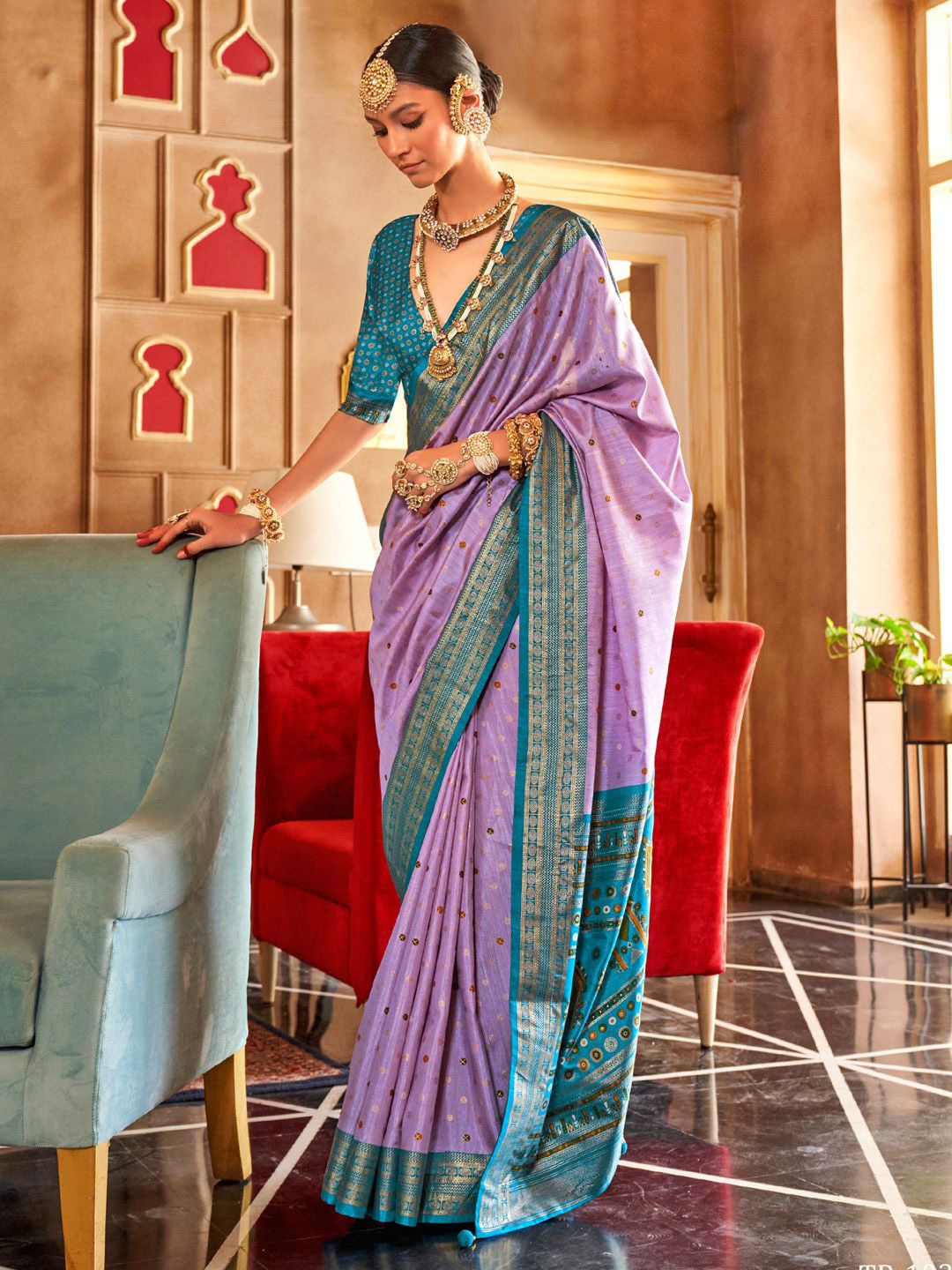 

Anouk Ethnic Motifs Zari Patola Saree, Lavender