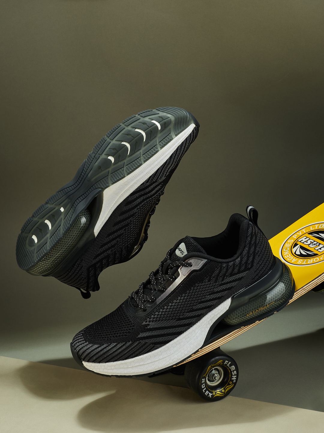 

Campus SUMMIT Men Lace-Up Running Shoe, Black