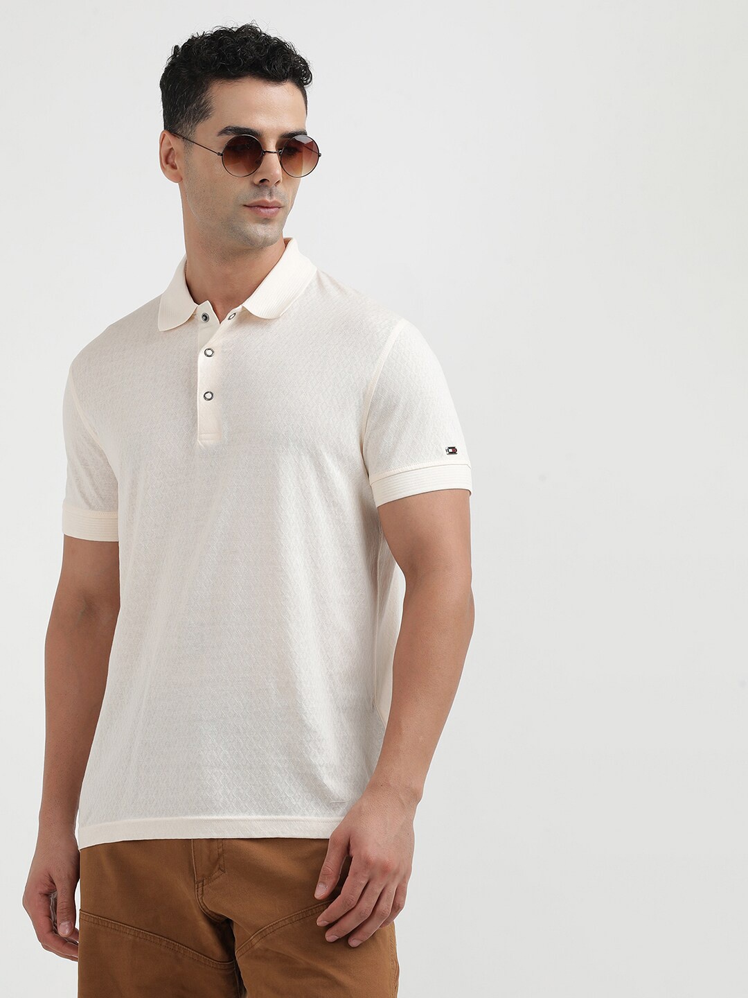 

Tommy Hilfiger Men Polo Collar Slim Fit Pure Cotton T-shirt, White