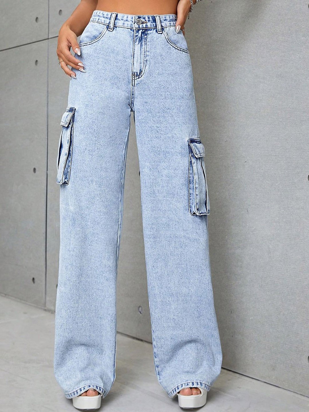 

Kotty Women High-Rise Clean Look Stretchable Cargo Jeans, Blue
