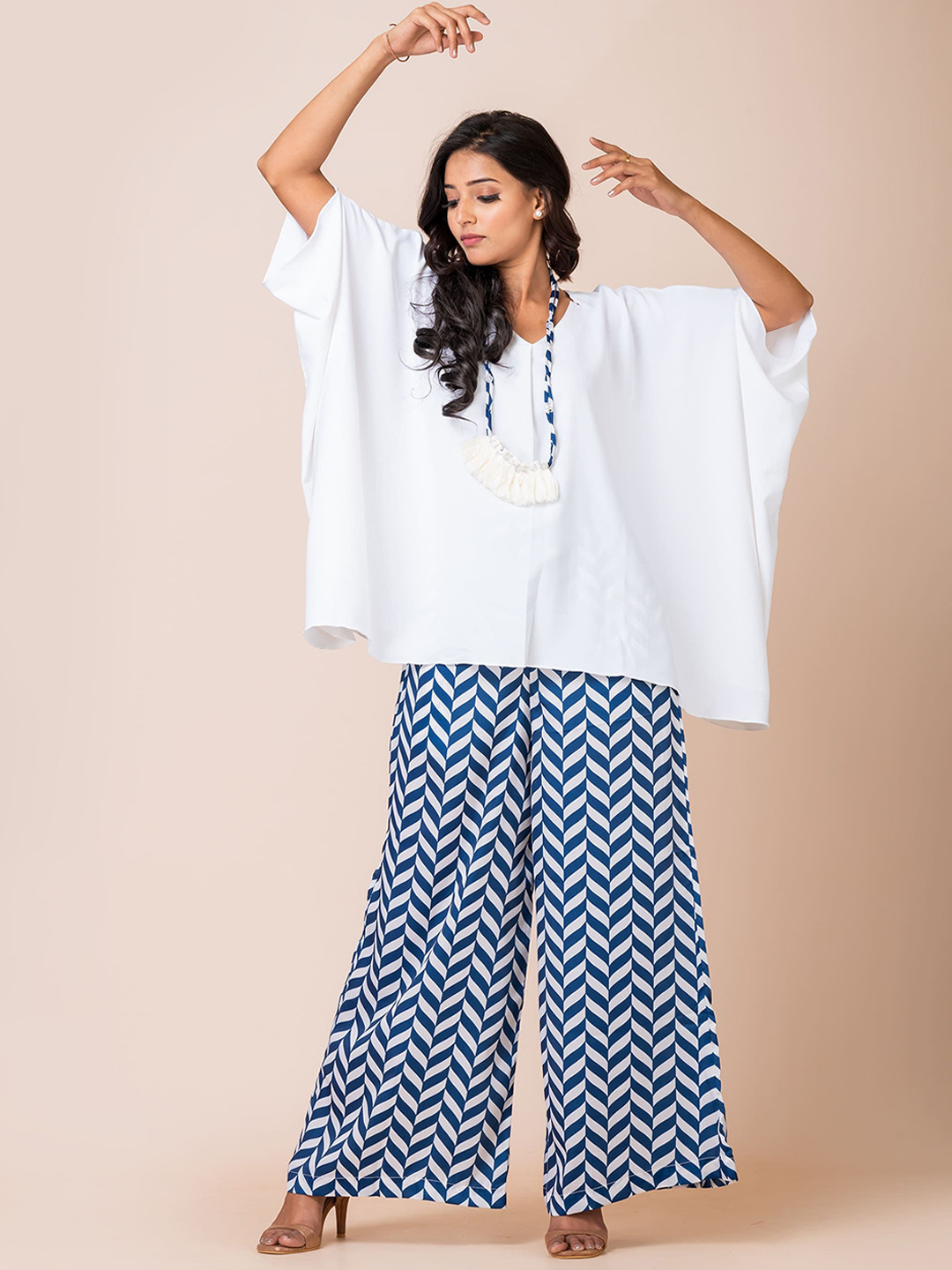 

SARSO V-Neck Kaftan Casual Top With Palazzos, White