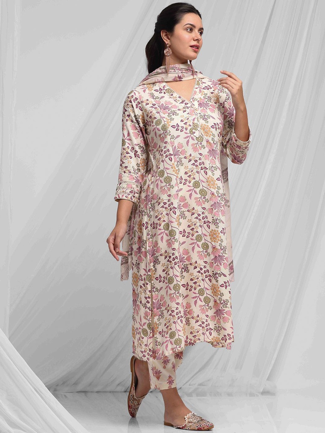 

Anouk Off White Floral Printed V-Neck Pure Cotton Kurta With Trousers & Dupatta