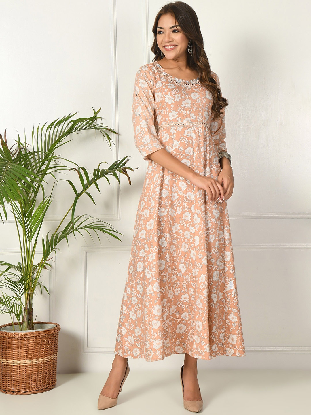 Chandbaali Floral Printed Thread Work A-Line Kurta, Pink