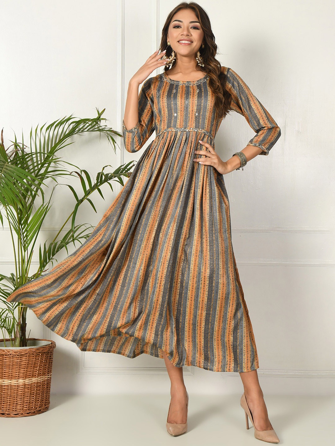 

Chandbaali Striped Thread Work Anarkali Kurta, Grey