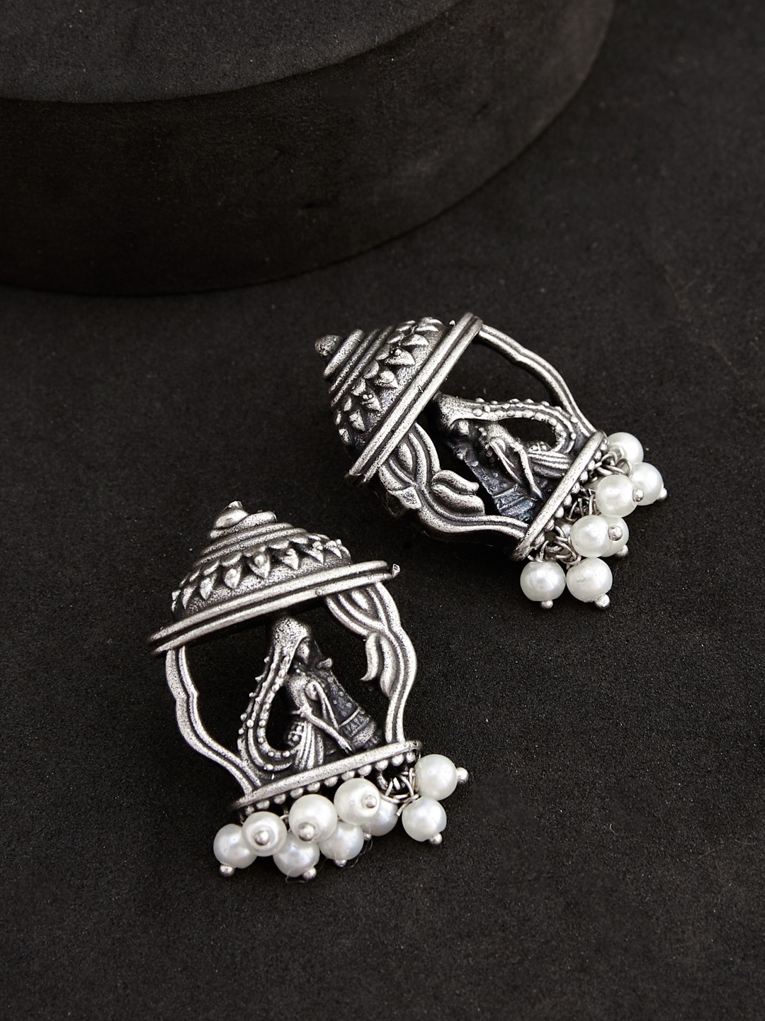 

ATIBELLE Silver-Plated Beaded Contemporary Oxidised Studs Earrings