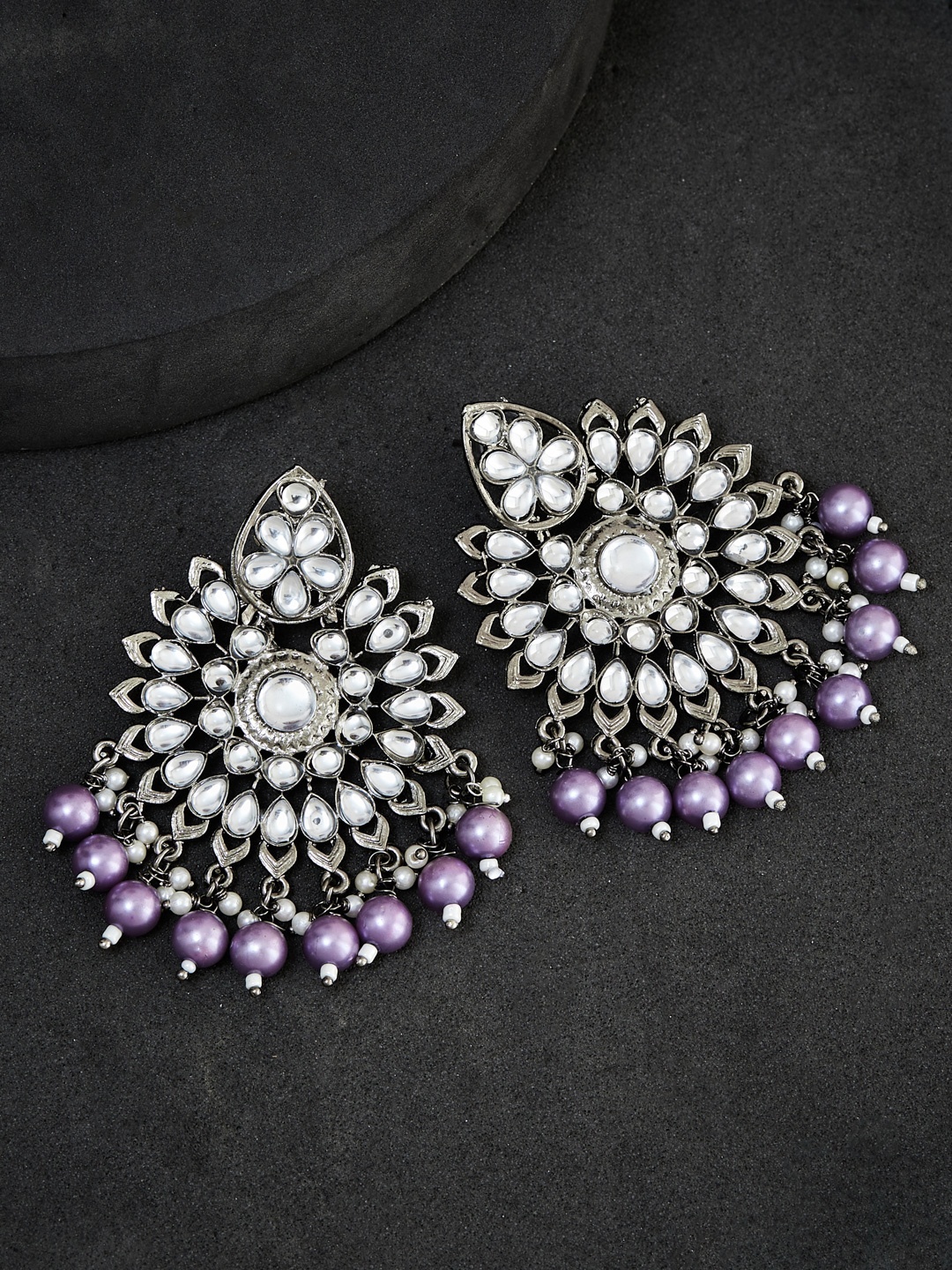 

ATIBELLE Silver-Plated Kundan-Studded & Beaded Contemporary Chandbalis
