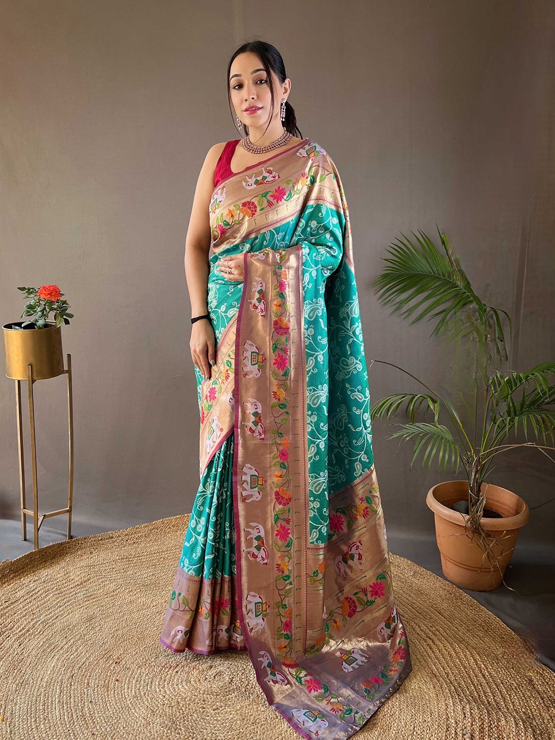 

Mitera Paisley Zari Paithani Saree, Teal