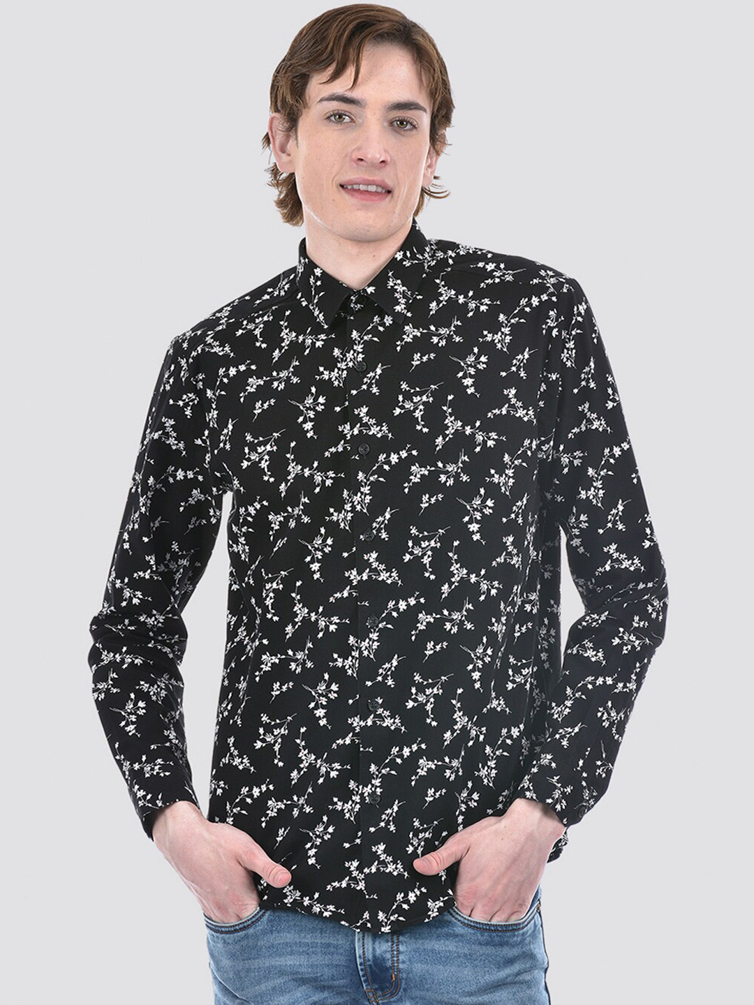 

Numero Uno Slim Fit Floral Printed Cotton Casual Shirt, Black