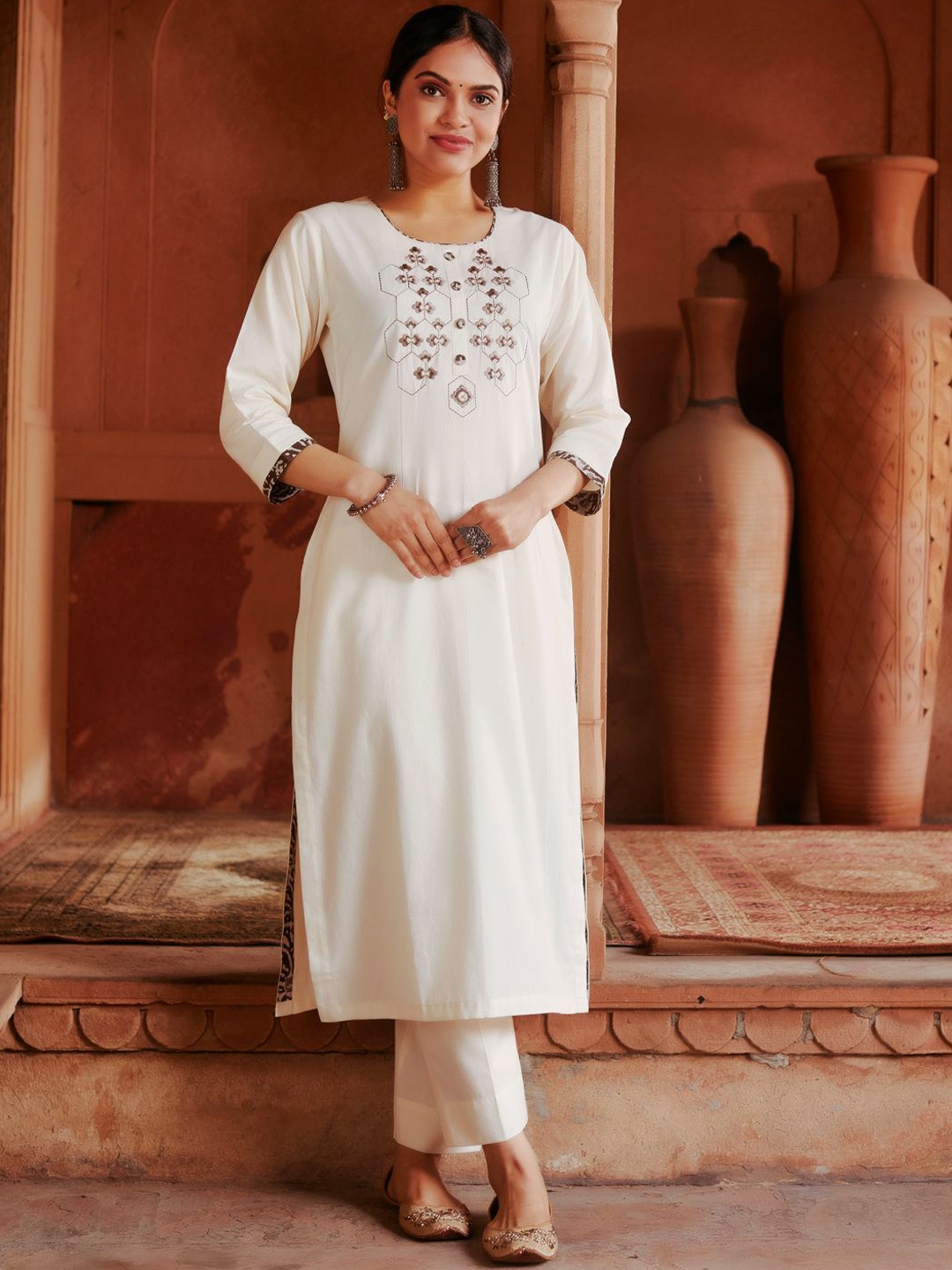 

WOMEN PLUS Women Kurta, White