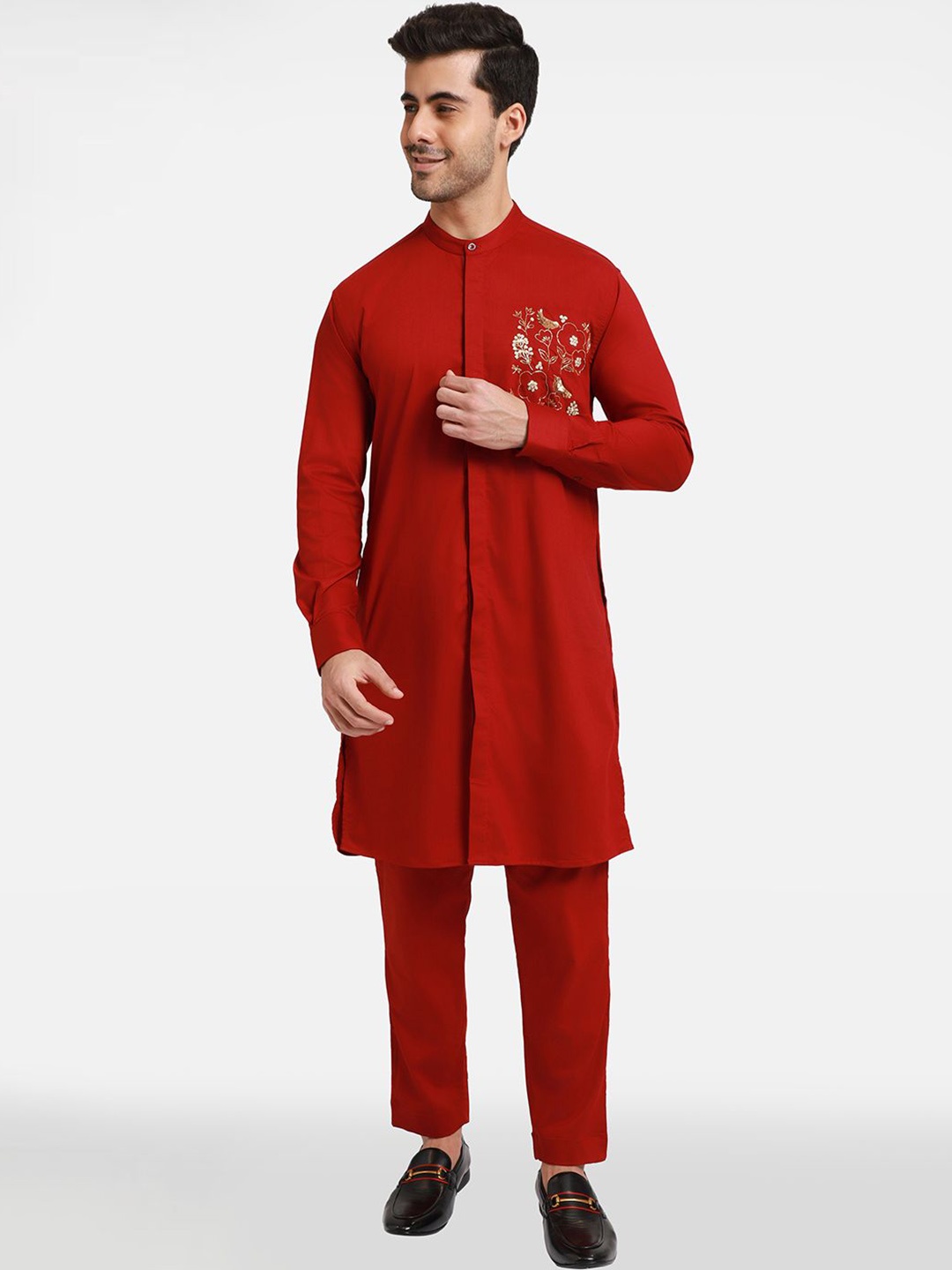 

Komal Kothari Floral Embroidered Thread Work Cotton Straight Kurta, Burgundy