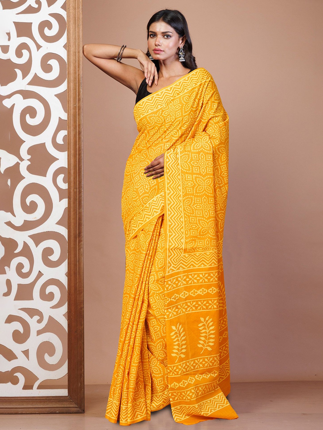 

Unnati Silks Ethnic Motifs Pure Cotton Handloom Block Print Saree, Yellow