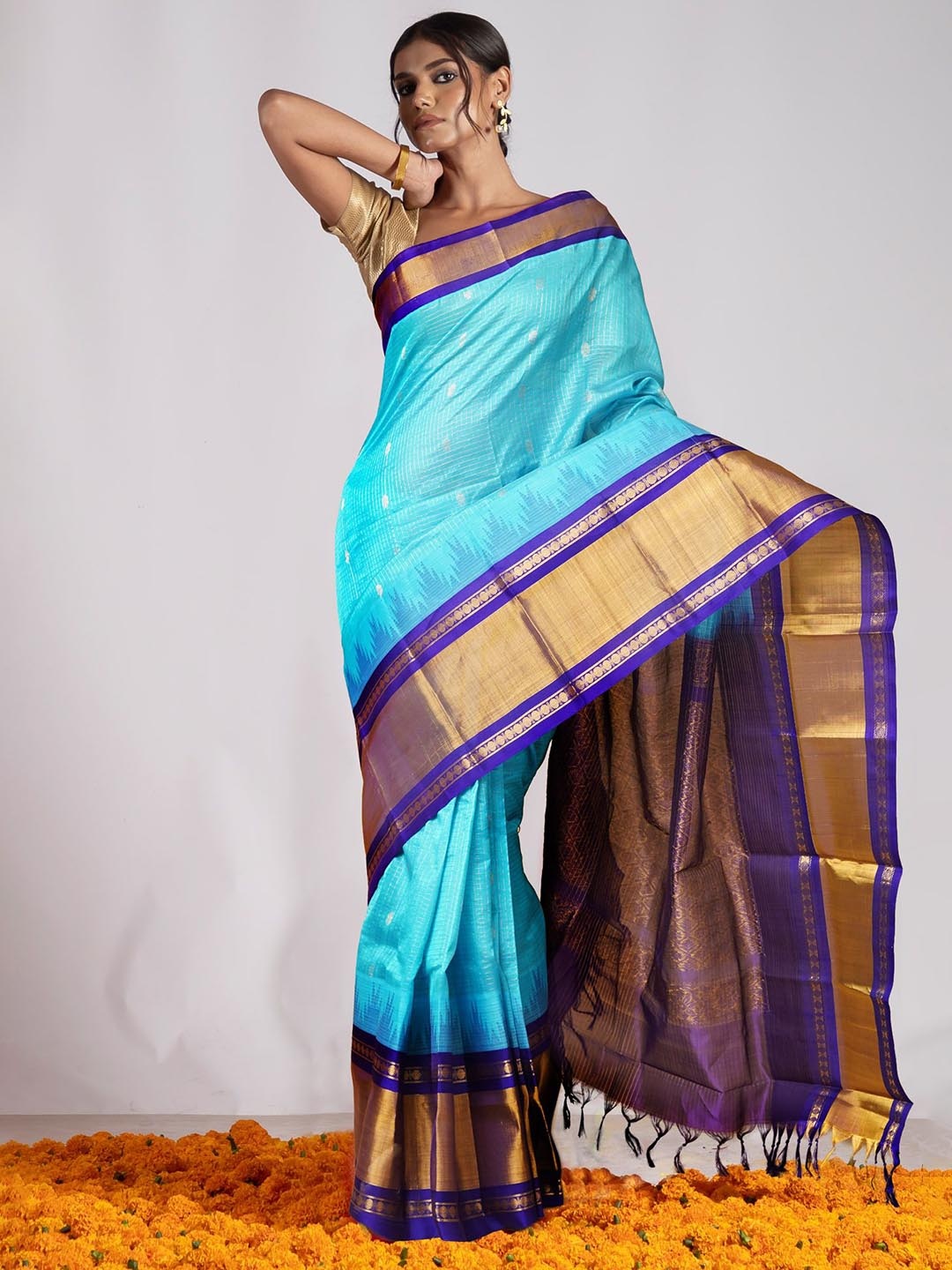 

Unnati Silks Woven Design Zari Pure Silk Handloom Saree, Blue