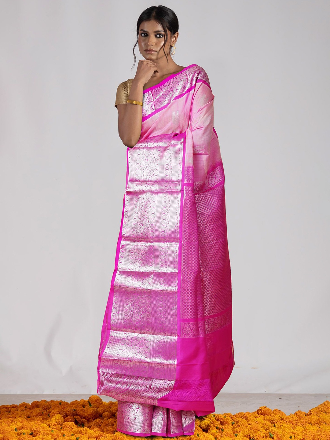 

Unnati Silks Woven Design Zari Pure Silk Handloom Kanjeevaram Saree, Pink