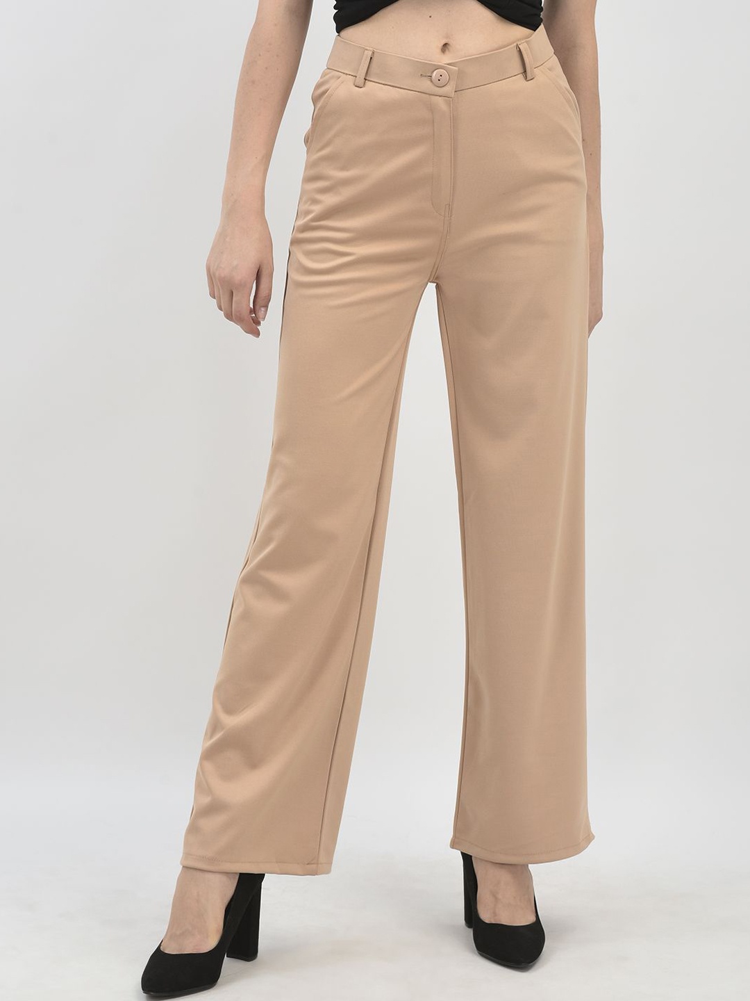 

FNOCKS Women Low-Rise Relaxed Cotton Parallel Trousers, Beige