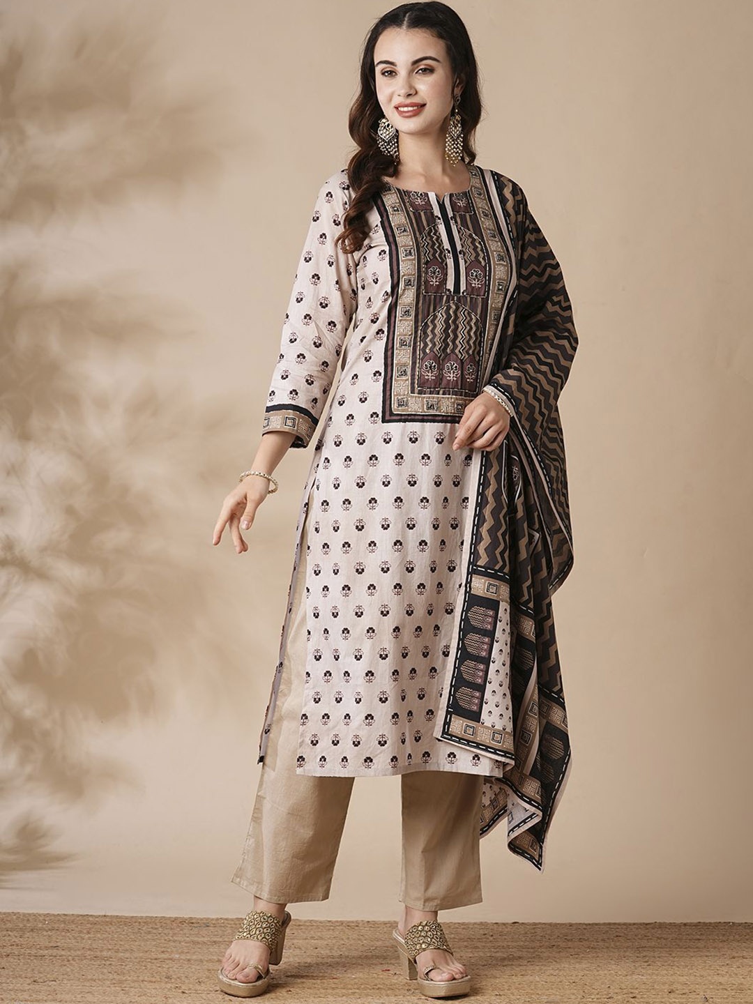 

FASHOR Ethnic Motifs Printed Regular Mirror Work Pure Cotton Kurta with Trousers & Dupatta, Cream