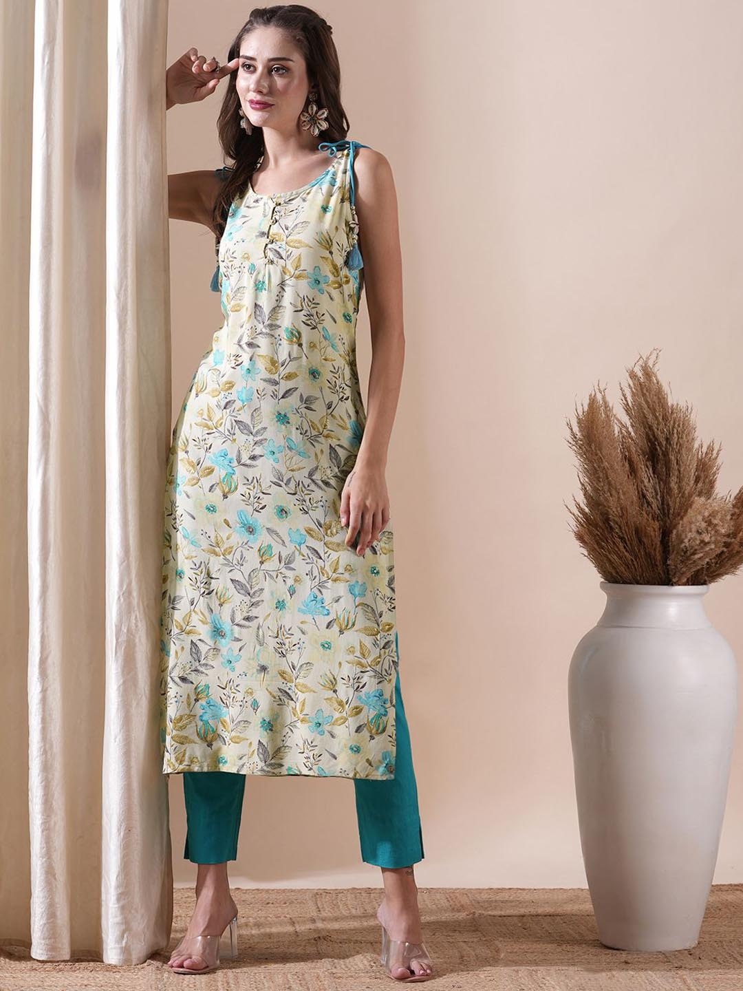 

FASHOR Round Neck Floral Printed Kurta, Cream