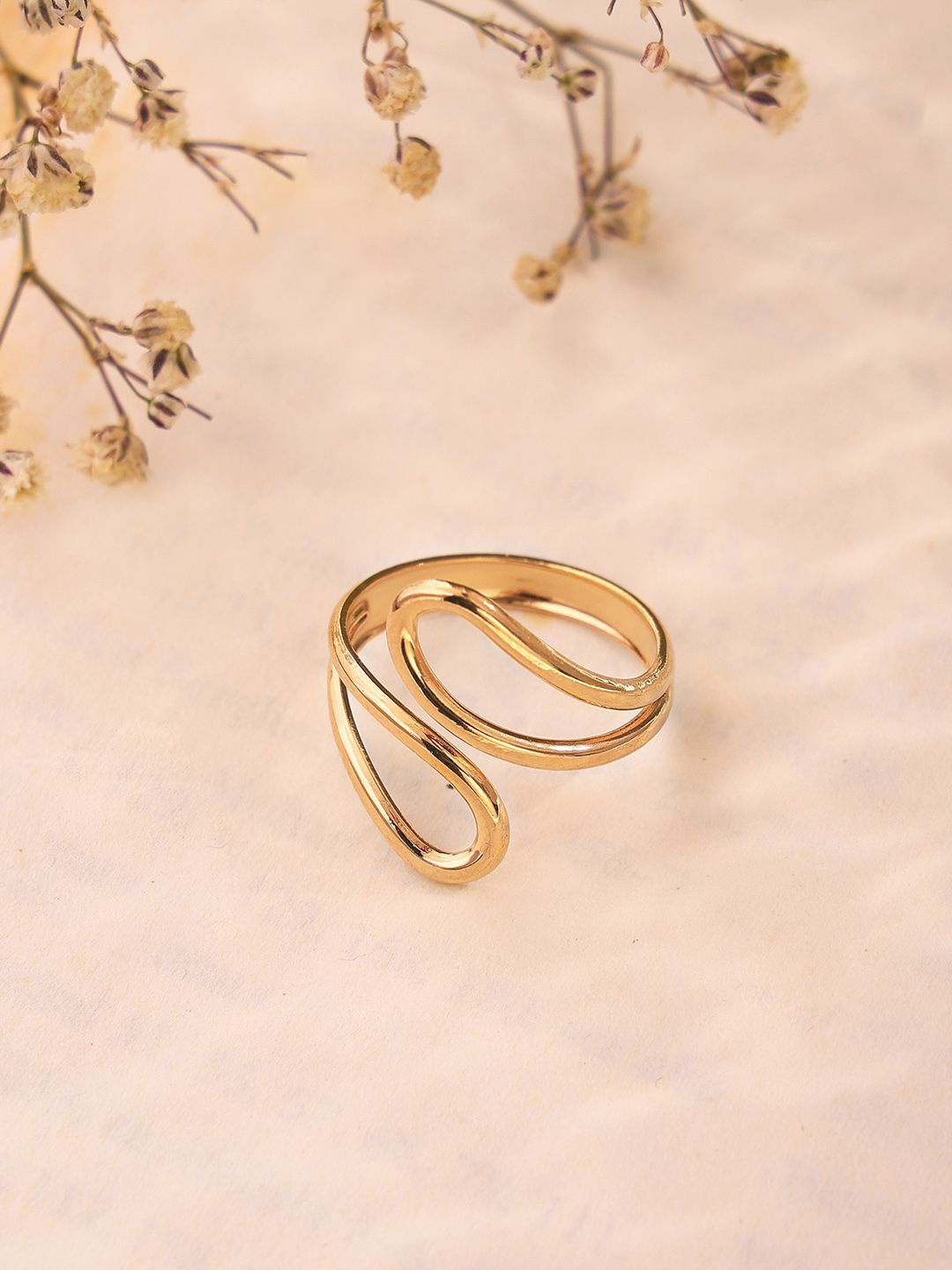 

PRITA Gold-Plated Swirl Shape Adjustable Finger Ring