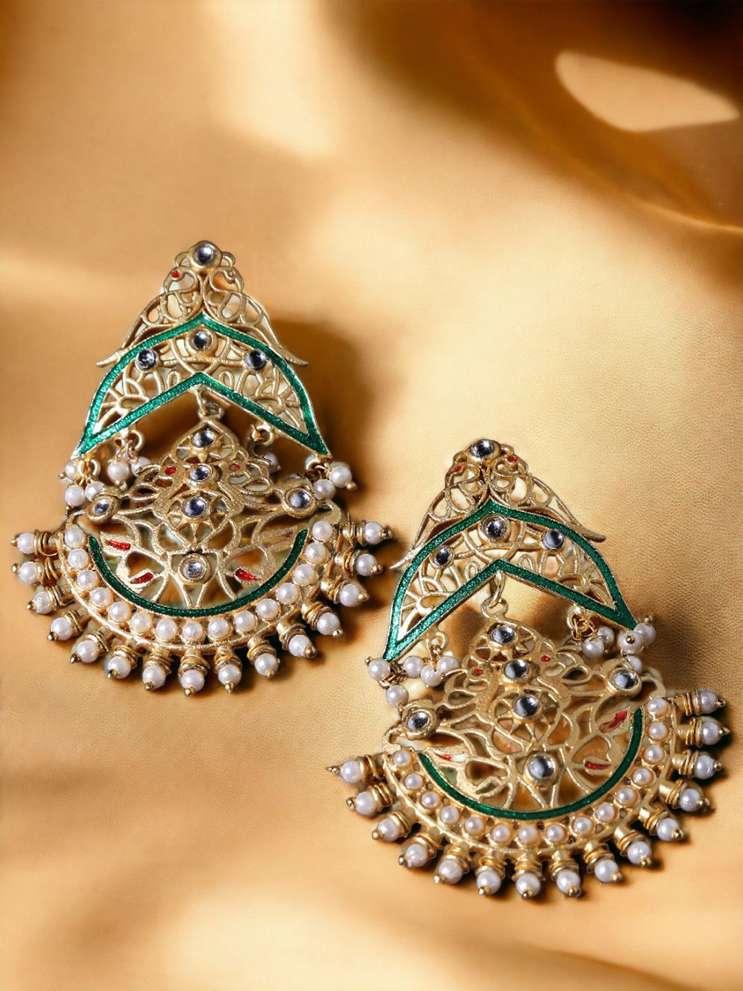 

Anouk Gold-Toned Kundan-Studded Contemporary Chandbalis Earrings
