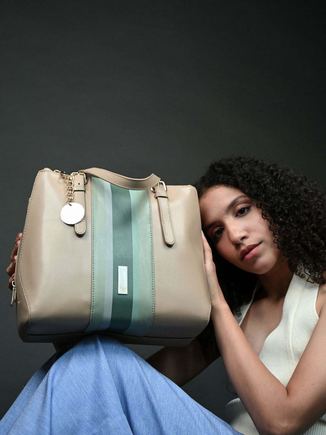 

Baggit Colourblocked Structured Shoulder Bag, Beige