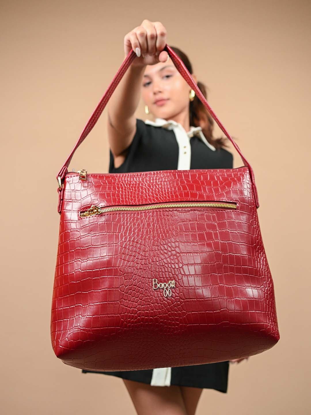 

Baggit Animal Textured Structured Handheld Bag, Red
