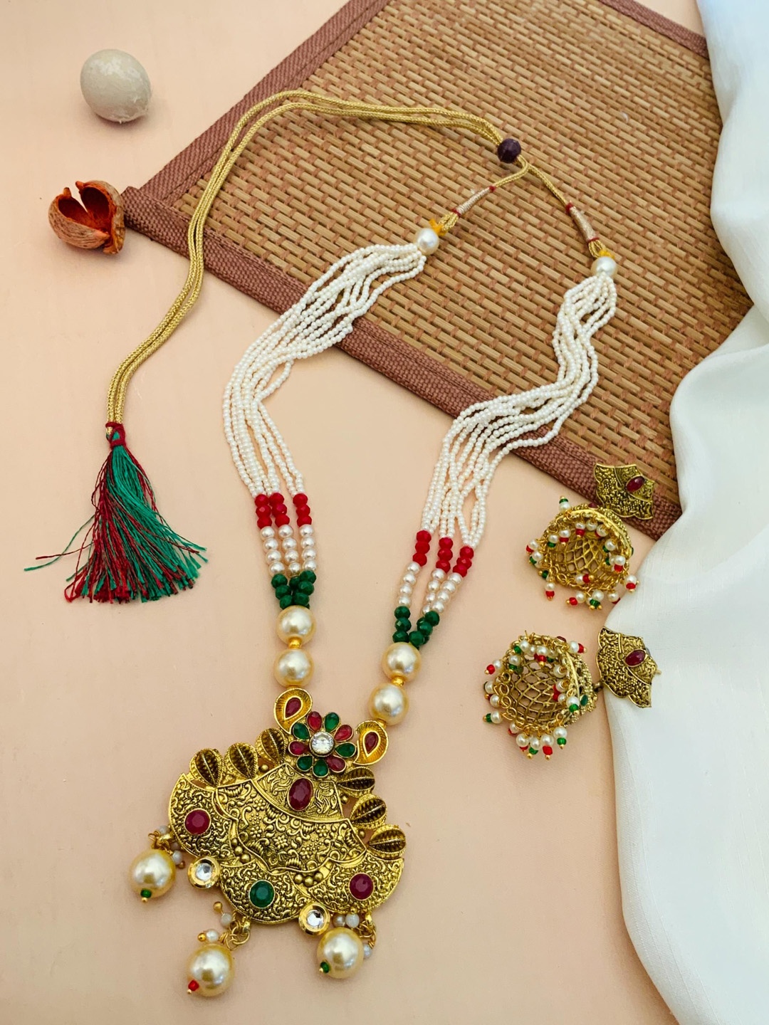 

ABDESIGNS Gold-Plated Kundan-Studded & Beaded Meenakari Jewellery Set