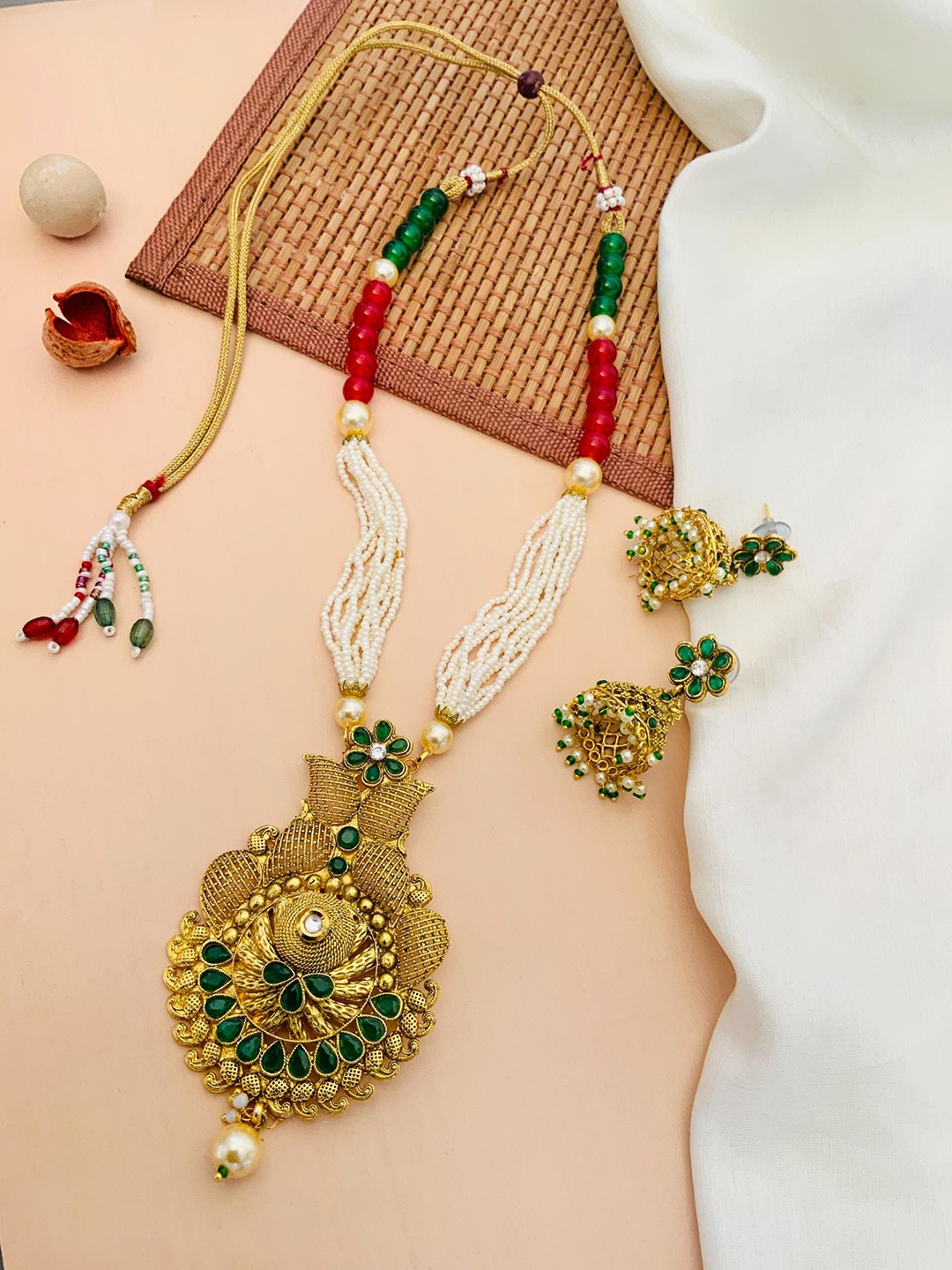 

ABDESIGNS Gold-Plated Kundan-Studded & Beaded Meenakari Jewellery Set