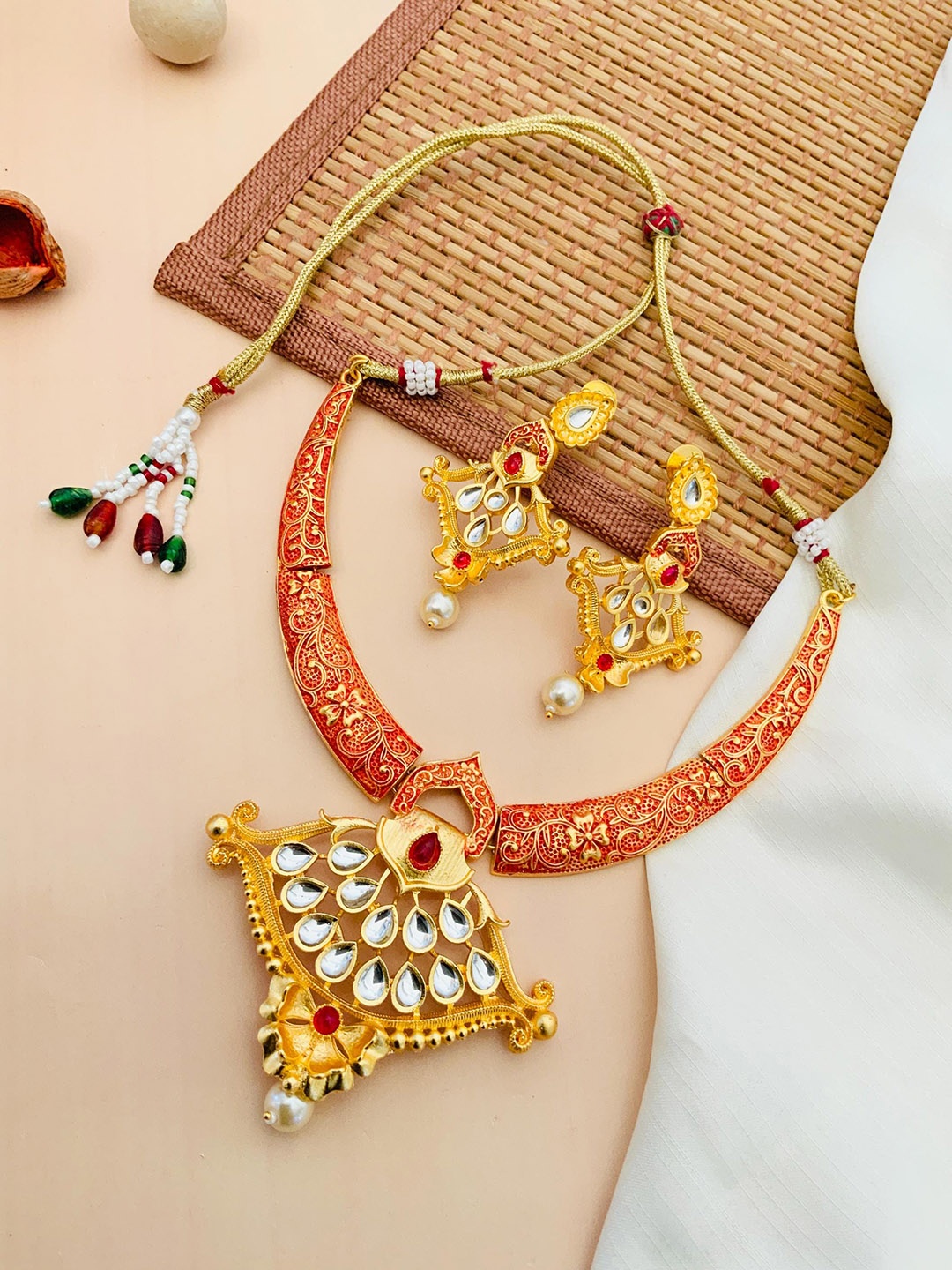 

ABDESIGNS Gold-Plated Kundan-Studded & Beaded Jewellery Set