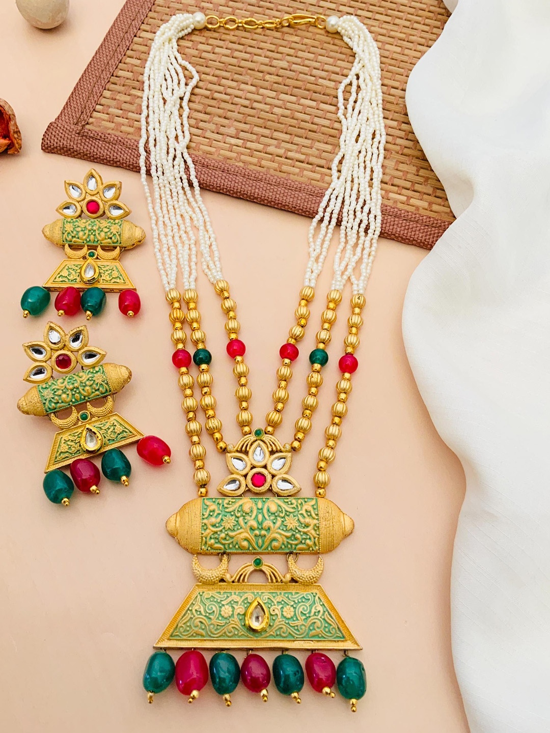 

ABDESIGNS Gold-Plated Kundan-Studded & Beaded Meenakari Jewellery Set