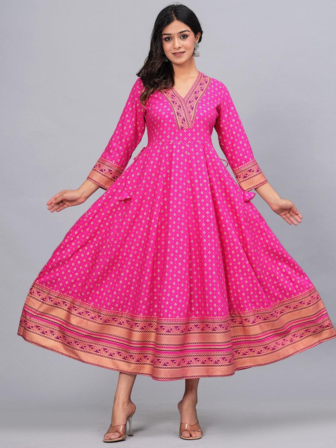 

SARAI CREATIONS Women V-Neck Ethnic Motifs Printed Anarkali Kurta, Pink