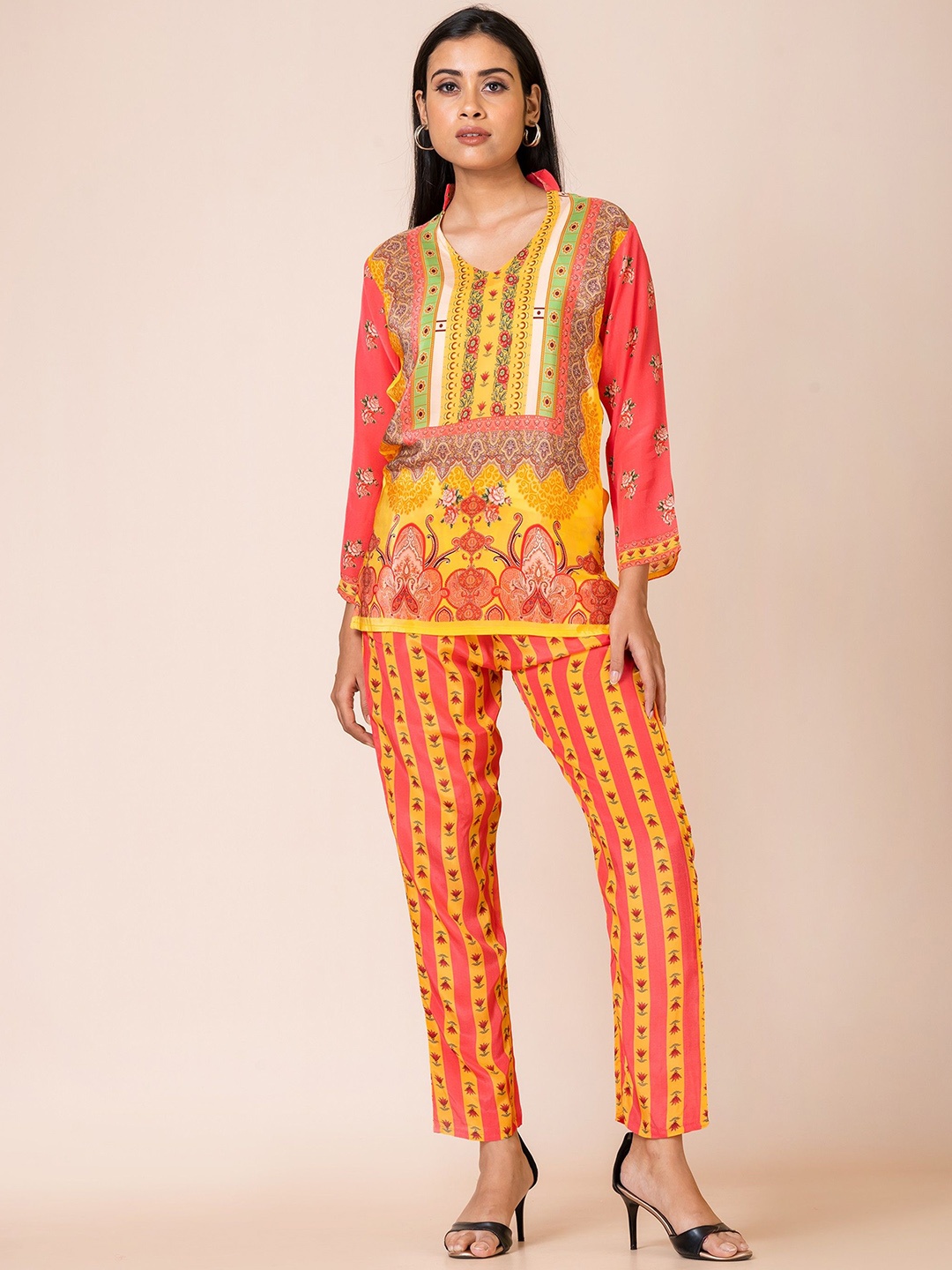 

SARSO Ethnic Motifs Printed Mandarin Collar Casual Top With Trousers, Yellow