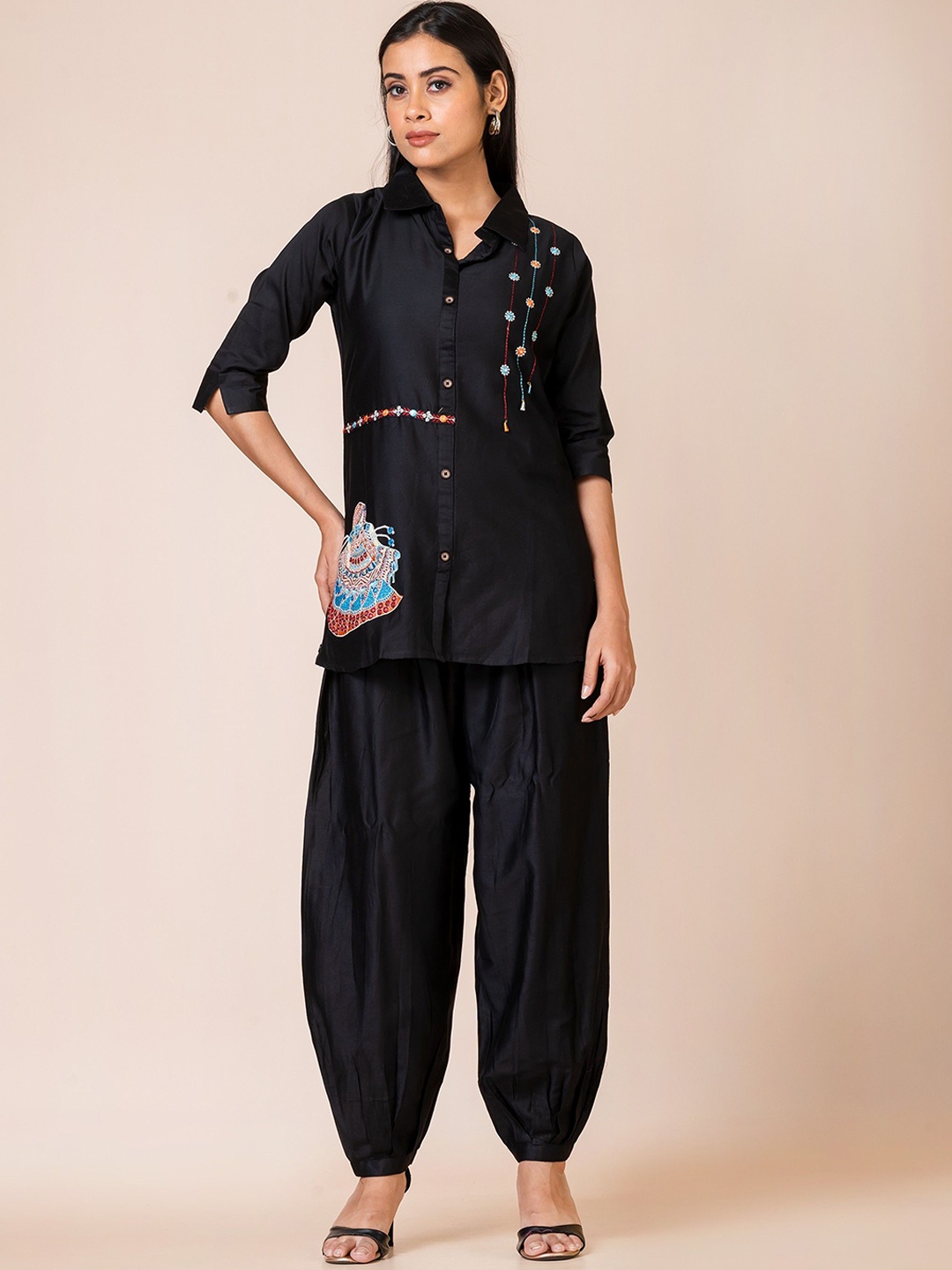 

SARSO Ethnic Motifs Embroidered Spread Collar Thread Work Pure Cotton Shirt With Salwar, Black