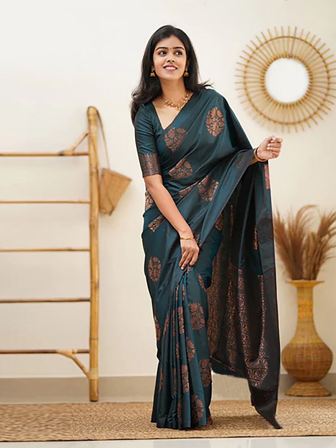 

Anjaneya Sarees Woven Design Zari Banarasi Saree, Green